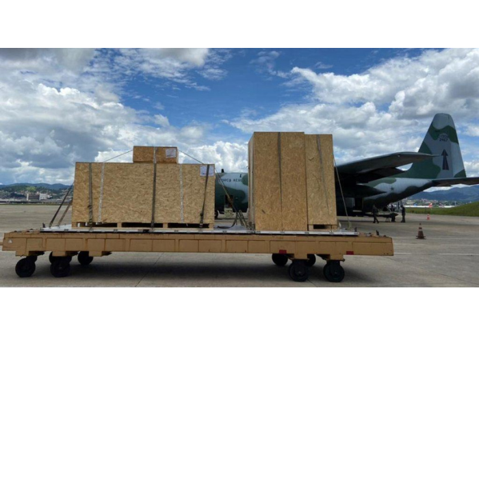 oxygen-generator-air-force-delivery-to-amazonas-brazil-1